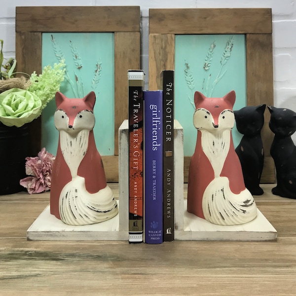 Fox Figurines Set of Bookends Fox Book Ends Rustic Farmhouse Décor Woodland Décor Fox Collectibles Woodland Nursery Decor