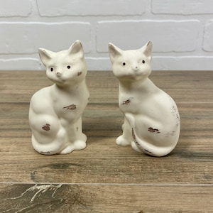 Cat Figurine Cat Statue Cat Lover Gift Farmhouse Cat Collectible Figurine Kitten Gift Shabby Chic Kitty Figurine Birthday Gift Nursery Décor