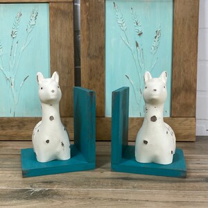 Llama Figurines Set of Bookends//Woodland Nursery Theme//Farmhouse Decor//Llama Decor//Llama Gifts//Llamas Farmhouse Bookends
