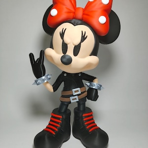30-3D Printed Mickey and Minnie Mouse Figures Minnie rock 35 cm