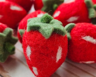 Felt Strawberries - Felt Strawberries - Red Strawberries - Felt Strawberries for Crafts - DIY Garland