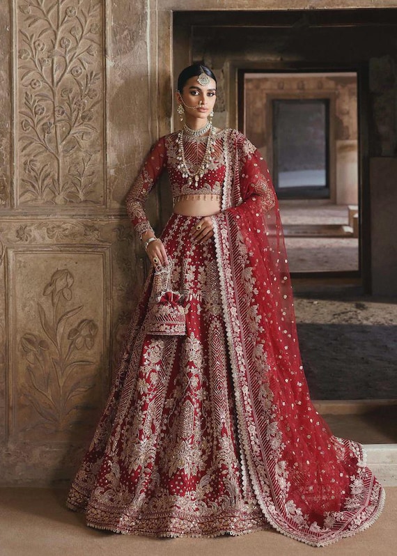 fitted lace wedding dress Muskaan main image 1