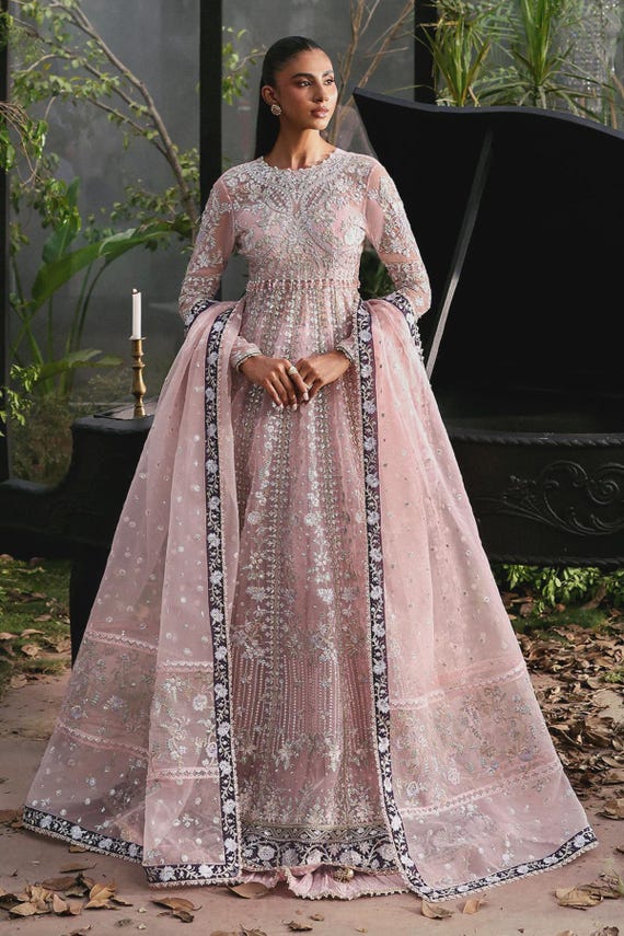 casual long white dress Flowy Boho Wedding with Side Slit Size:18.0 34/35 lighting conditions Lace bodice River Island Embellished maxi