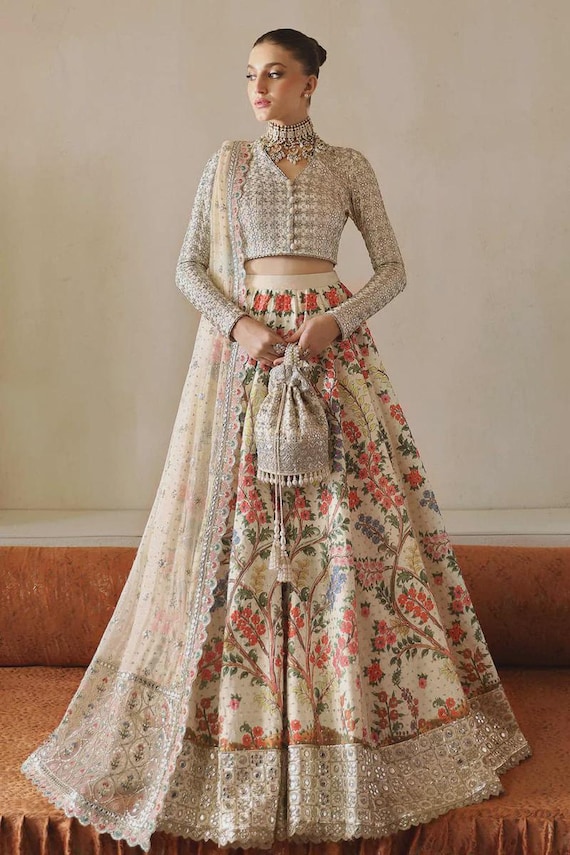 boho indian wedding dress A Boho Chic Indian Wedding With Tons Of Inspiration