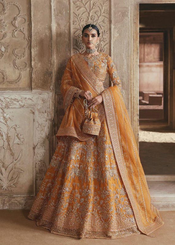 Mehndi Designer Dress, Indian Langa Bridal Engagement Dress, Anarkali  Lehenga Choli, Pakistani Wedding Clothes, Wedding Corset Indian Dress - Etsy
