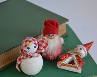 Vintage Scandinavian Looking Santa Claus Mrs. Claus Set Christmas Ornaments
