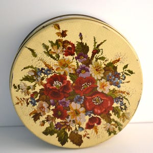 Vintage Round Floral Candy Metal Tin Container