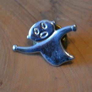 Vintage Silver Boy Person Lapel Jacket Jewelry Pin