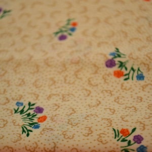Vintage Tan Floral Gemusterte Nähen Fabric Material
