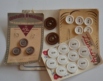 Vintage Lansing Sewing Craft Buttons Original Cards Lot of 4 Assorted Cards - 20 Buttons