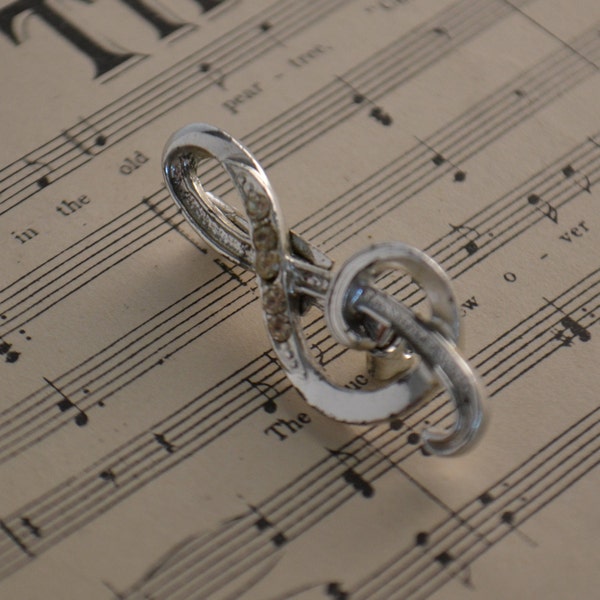 Silver Colored Treble Clef Music Metal Jewelry Lapel Jacket Jewelry Pin