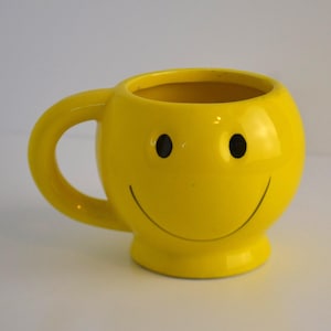 Yellow Happy Face Ceramic Coffee Cup Mug