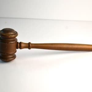 Vintage Wood Judge Auctioneer Gavel Mallet