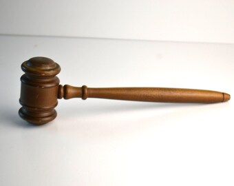 Młotek aukcyjny Vintage Wood Judge