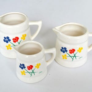 Vintage Saltera White Floral Ceramic Kitchen Cooking Measuring Cups Set of 3