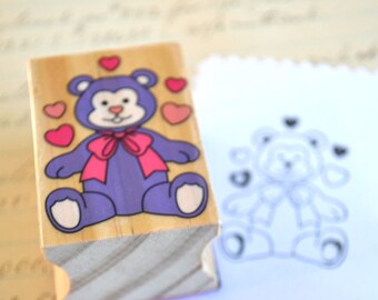 Sello de goma montado en madera con forma de oso de peluche
