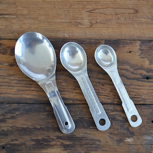 Vintage Assorted Silver Metal Kitchen Measuring Spoons Lot of 3