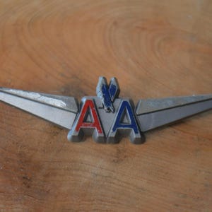 Vintage Kunststoff Kinder so tun, als würden sie zu einer amerikanischen Fluggesellschaft fliegen Zukunft Pilot Pin