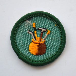 Vintage Girl Scouts Brownies Rundes gesticktes Aufnäher-Abzeichen