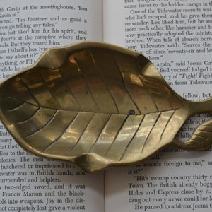 Vintage Small Decorative Leaf Catch-All Jewelry Tray