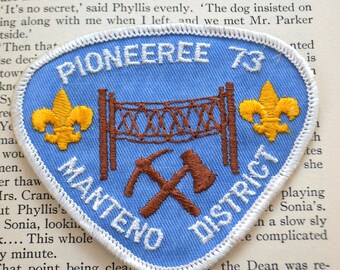 Vintage 1973 Boy Scouts Pioneeree Manteno District Embroidered Patch Badge