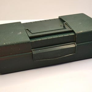 Vintage Tool Original Hunter Green Plastic Storage Container Craft Tackle Box Toolbox Tool Box