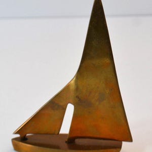 Vintage Tabletop Home Decor Brass Nautical Sailboat Boat