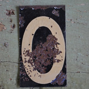 Metal Vintage Advertising Signage Chippy Black White Capital Letter O Number 0