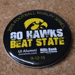 Vintage samlarknapp för Iowa Hawkeyes University of Iowa 2015 fotbollsfan alumner