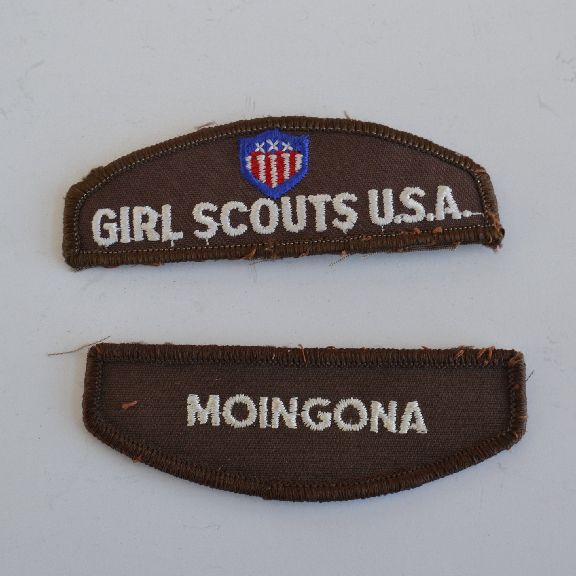 Brownie Badges for sale Only 2 left at 70