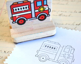 Sello de goma montado en madera de camión de bomberos