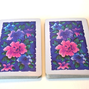 Lote vintage com 25 cartas de baralho com flores florais roxas e rosas