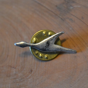Vintage Silver Duck Bird Geese Lapel Jacket Jewelry Pin