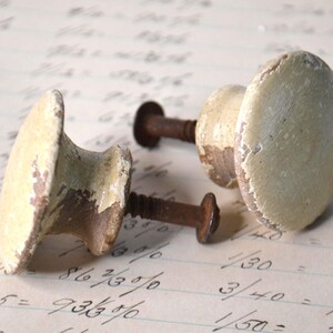 Vintage Round Wood Furniture Knobs Hardware Pulls Assorted Lot of 2