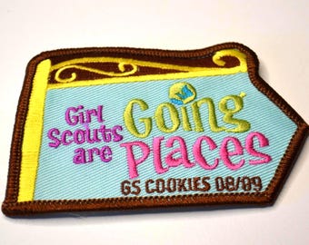 Vintage Girl Scouts Brownies 1989 Going Places Cookies Embroidered Patch Badge