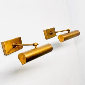 Brass Picture Light – Vintage Wall Mounted Art Lamp | Classic Adjustable Gallery Light Fixture for Paintings, Hallways, or Libraries Lights