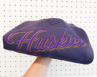 Mascot Crewneck - Huskies | Game Day | Washington