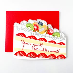 Doux mais pas trop sucré ! Carte de voeux Amour découpée avec un gâteau aux fruits