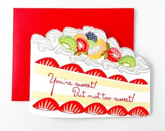 Dulce pero no demasiado dulce: tarjeta de felicitación de amor troquelada con forma de pastel de frutas