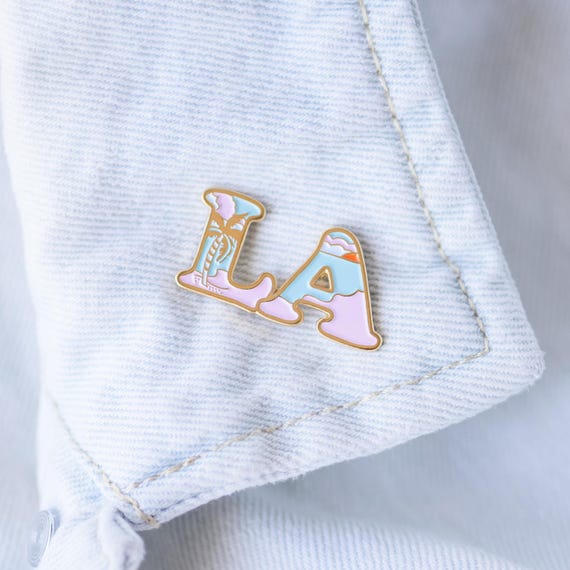 NEW ** LA Los Angeles Soft Enamel or Epoxy Finish / Lapel Pin