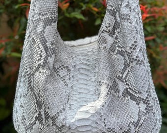 Bolsa Hobo de Couro de Python de Luxo: Bolsa Artesanal Balinesa Feita à Mão