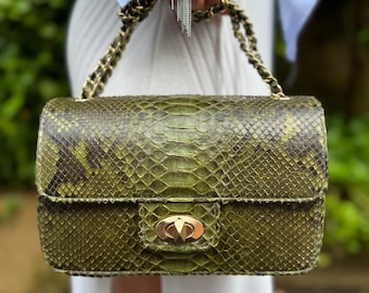 Bolso bandolera de piel de pitón color oliva, bolso de mano brillante con estampado de piel de serpiente, bolso de hombro de piel exótica, bolso de lujo llamativo, regalo hecho a mano para ella.