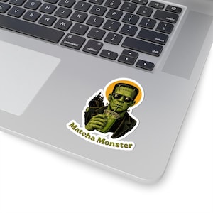 Matcha Monster Sticker, Grappige Groene Thee Sticker, Retro Horror Kunst afbeelding 2