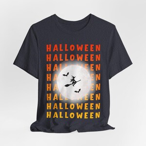Camiseta retro de bruja para Halloween, camiseta gótica de luna llena, temporada espeluznante imagen 7