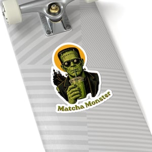 Matcha Monster Sticker, Grappige Groene Thee Sticker, Retro Horror Kunst afbeelding 5