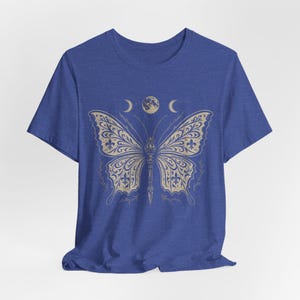 Camiseta gótica de polilla para Halloween: Camiseta con estampado de fases lunares de bruja imagen 5