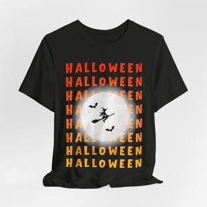 Camiseta retro de bruja para Halloween, camiseta gótica de luna llena, temporada espeluznante imagen 4