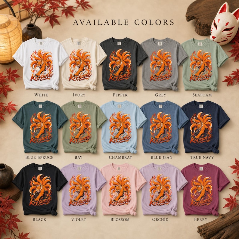 K&ouml;nnte beinhalten: Eine Kollektion von f&uuml;nfzehn kurz&auml;rmeligen T-Shirts in verschiedenen Farben, die jeweils einen Grafikdruck eines neunschw&auml;nzigen Fuchses umgeben von Flammen und dem Schriftzug Kitsune zeigen. Die T-Shirts sind in drei Reihen angeordnet.