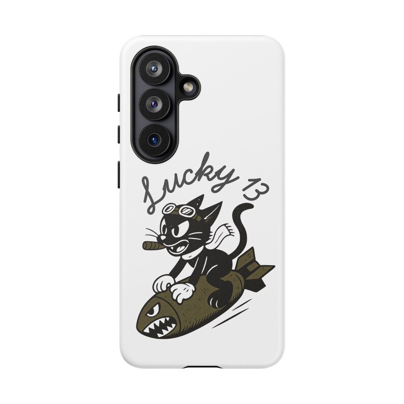 Handyhülle mit Glückszahl 13, Nasenkunst-Design aus dem Zweiten Weltkrieg, Retro-Tattoo-Katze Bild 3