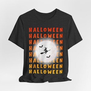 Camiseta retro de bruja para Halloween, camiseta gótica de luna llena, temporada espeluznante imagen 6